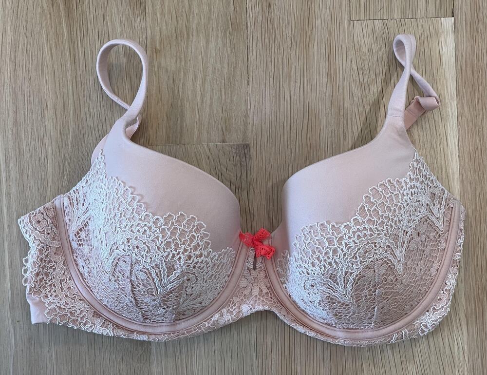 Victoria's Secret Bra Womens 34DD Pink Demi Cup Body By Victoria Lace Underwire
